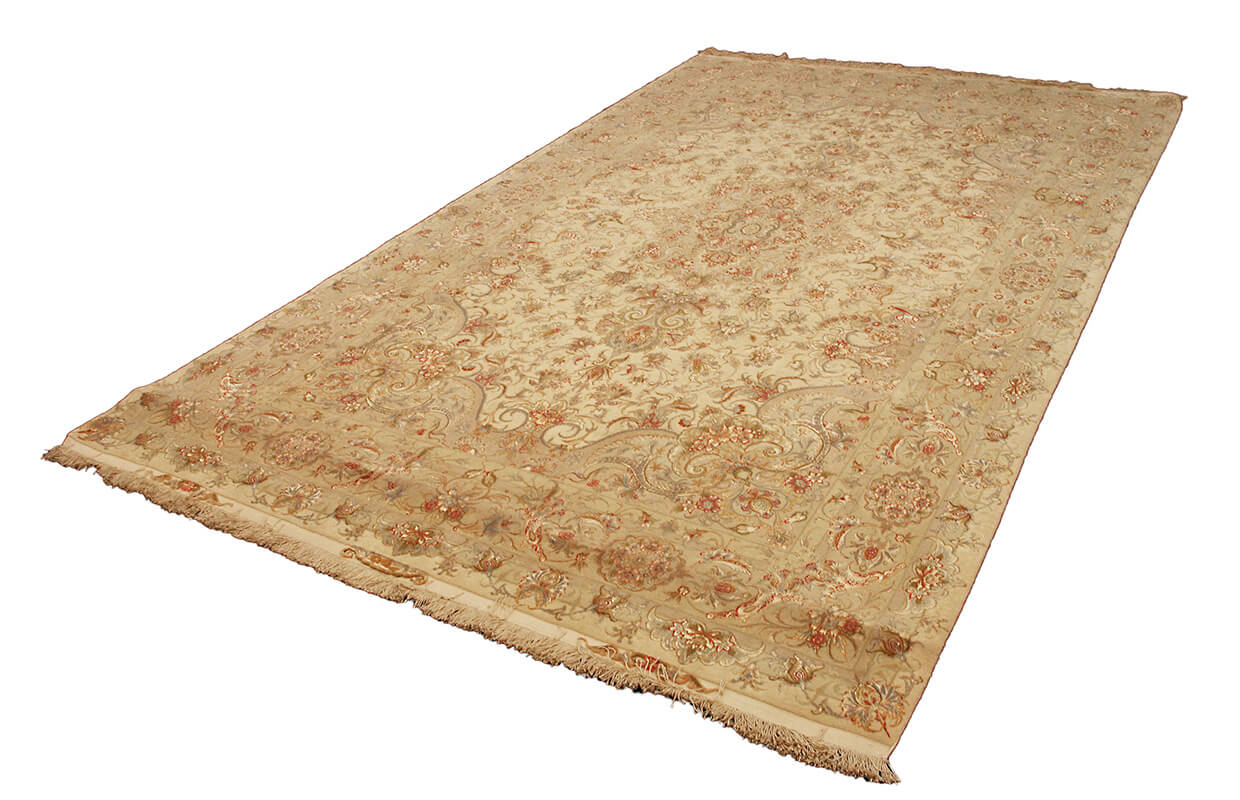 Extra Fine Rug Tabriz 70 Warp Silk (320×201 cm)
