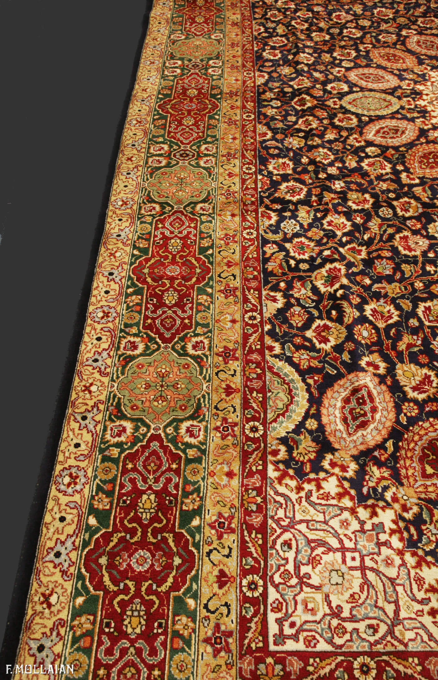 Persian Tabriz Carpet (476×310 cm)