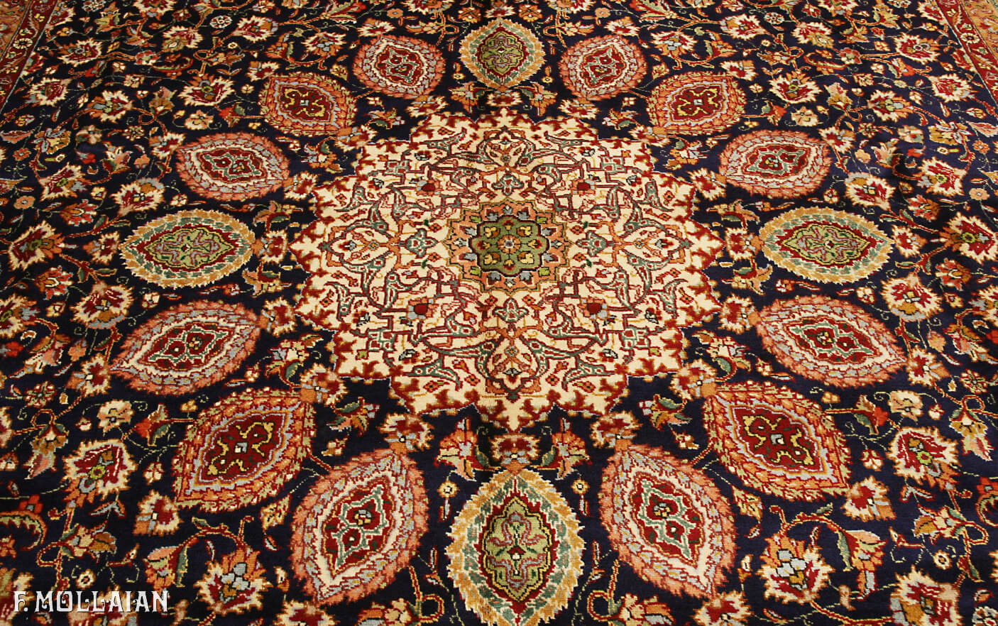 Persian Tabriz Carpet (476×310 cm)