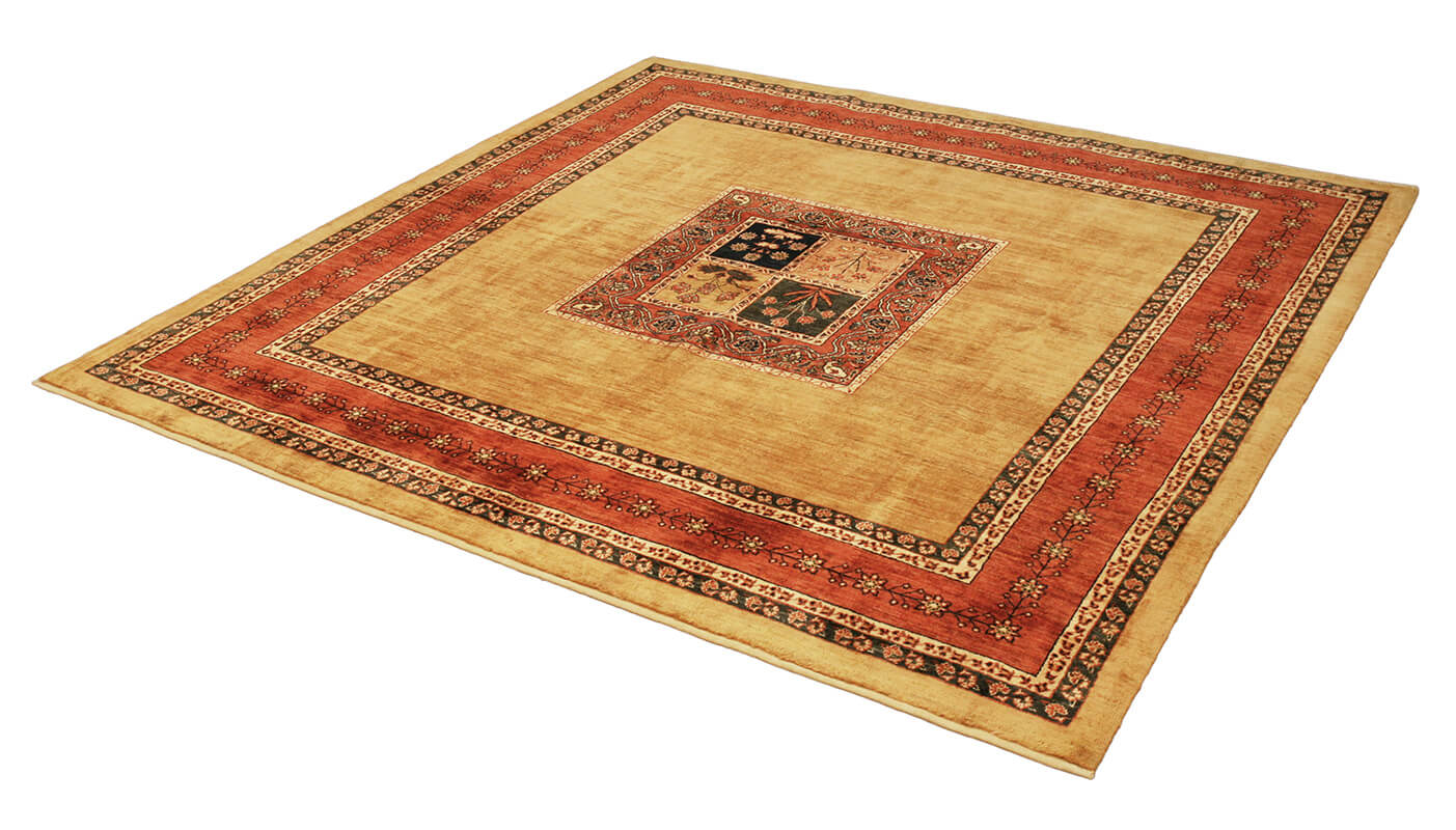 Persian Kashkuli Sherkat Rug (207×202 cm)