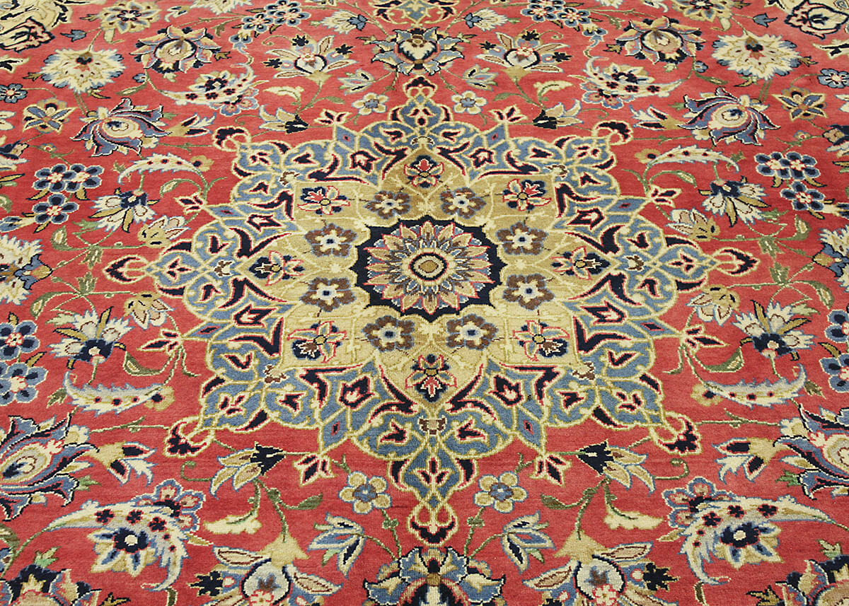 Old Persian Isfahan Carpet (400×293 cm)