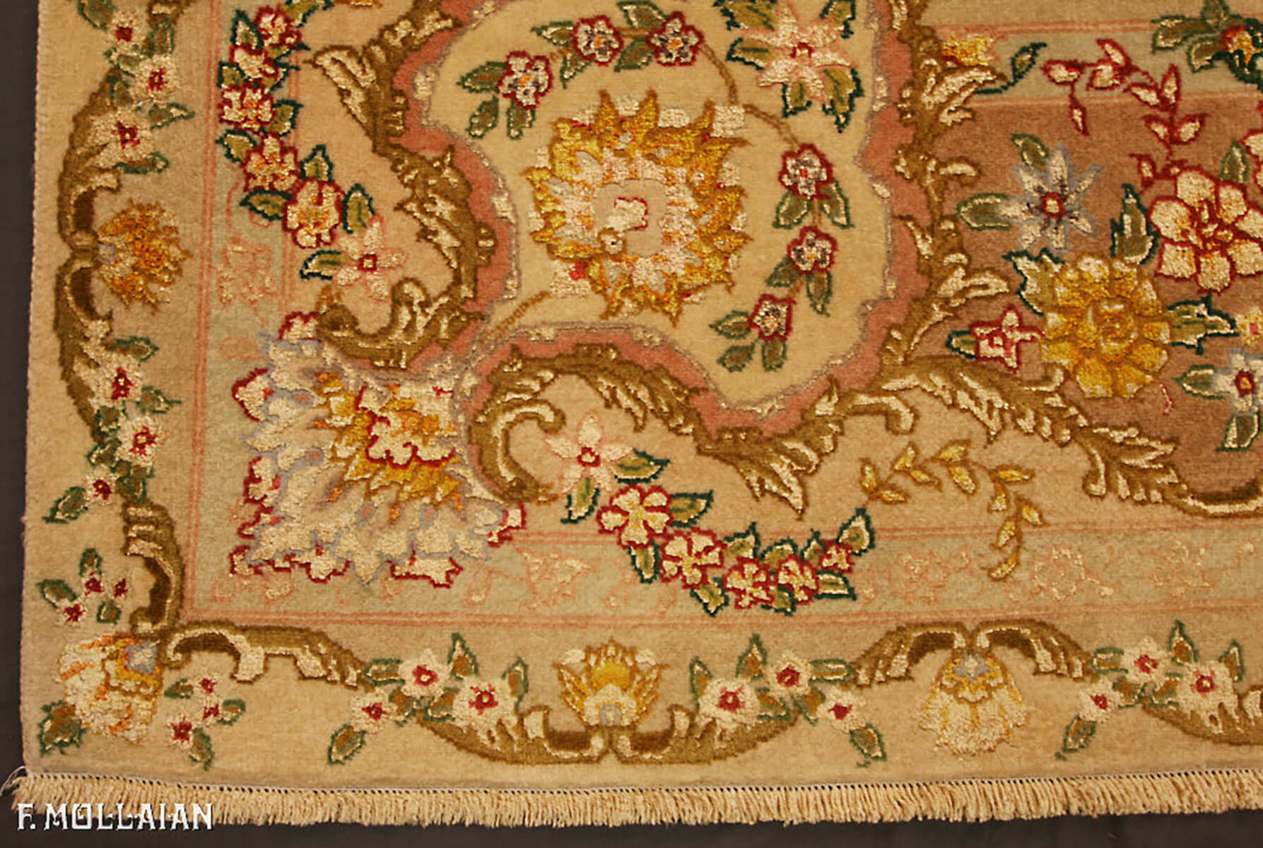 Persian Tabriz Extra Fine Part Silk Carpet (304×203 cm)