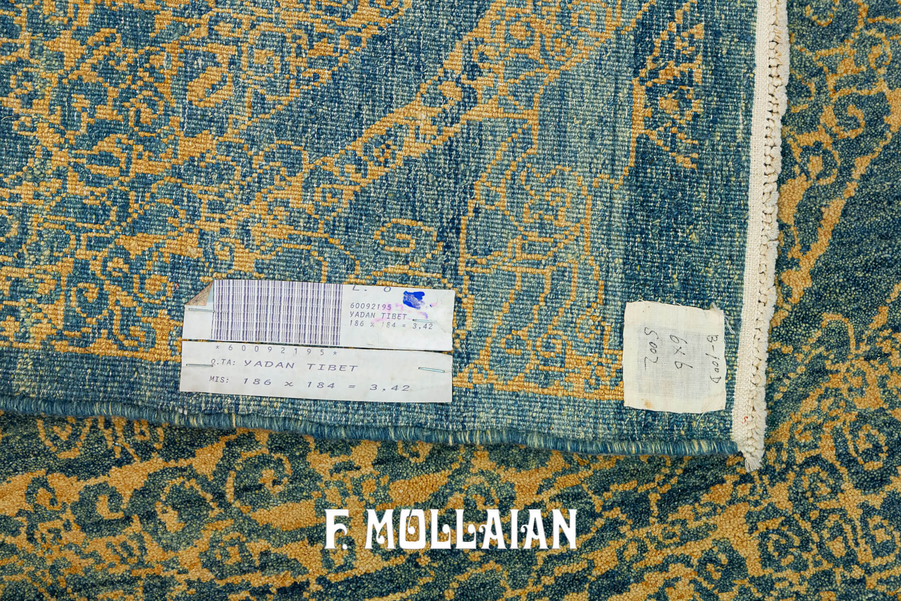 Minimal and Vintage “Tibet Design” Hand-knoted Yadan Rug (186×184 cm)