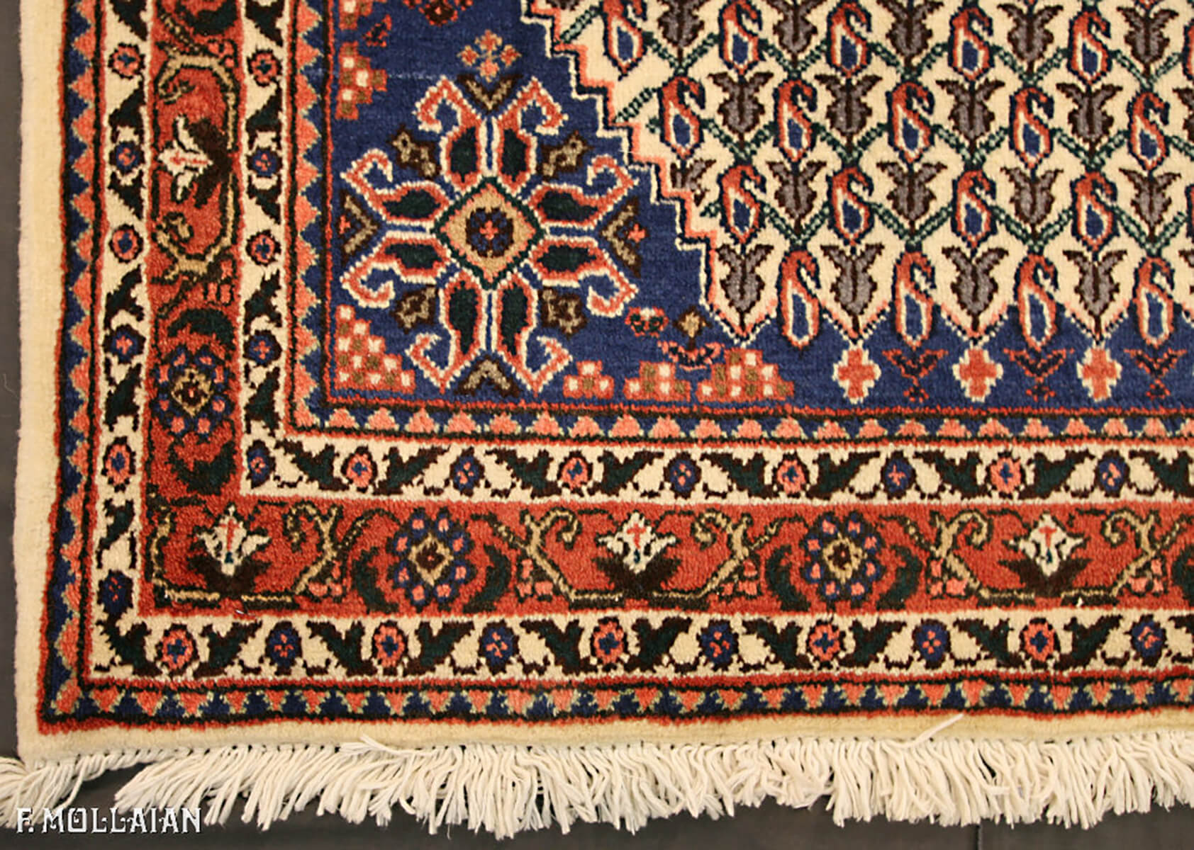 Persian Abadeh Rug (152×110 cm)
