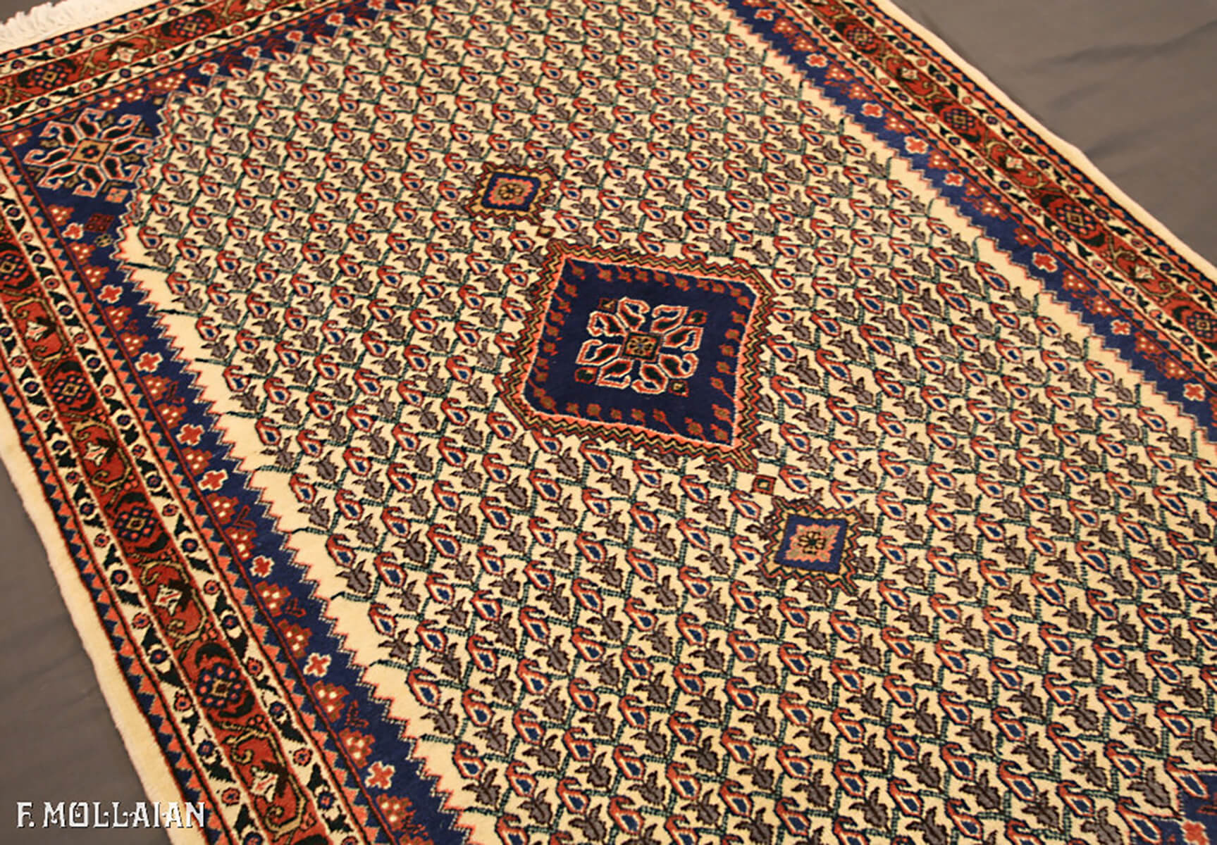 Persian Abadeh Rug (152×110 cm)