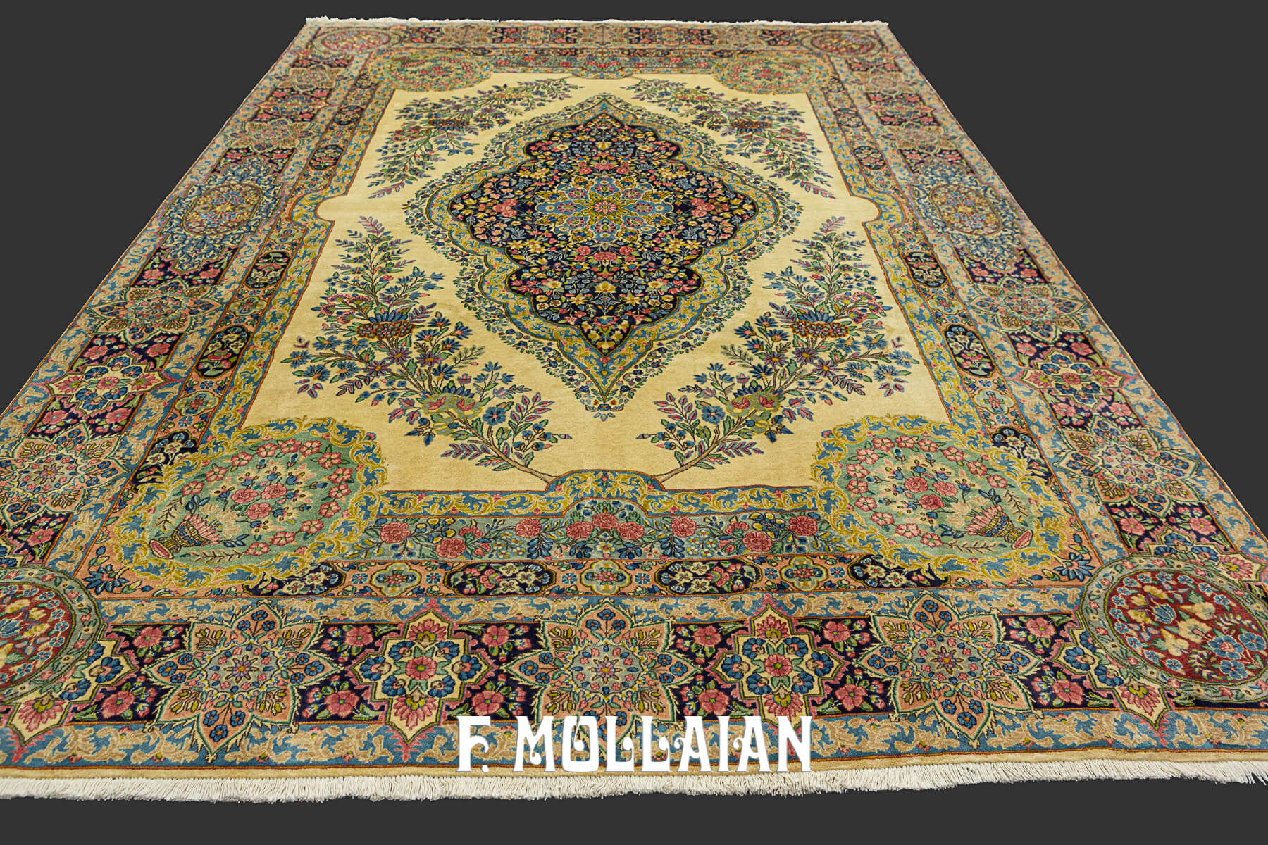 Extra fine Hand-knotted Persian Kerman Sherkat Carpet (295×200 cm)