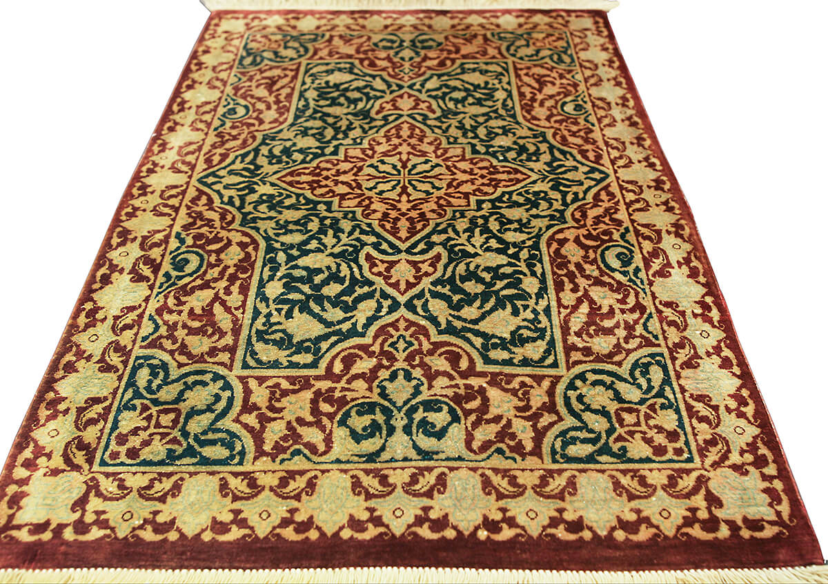 Persian Qum Silk Extra Fine Rug (88×54 cm)