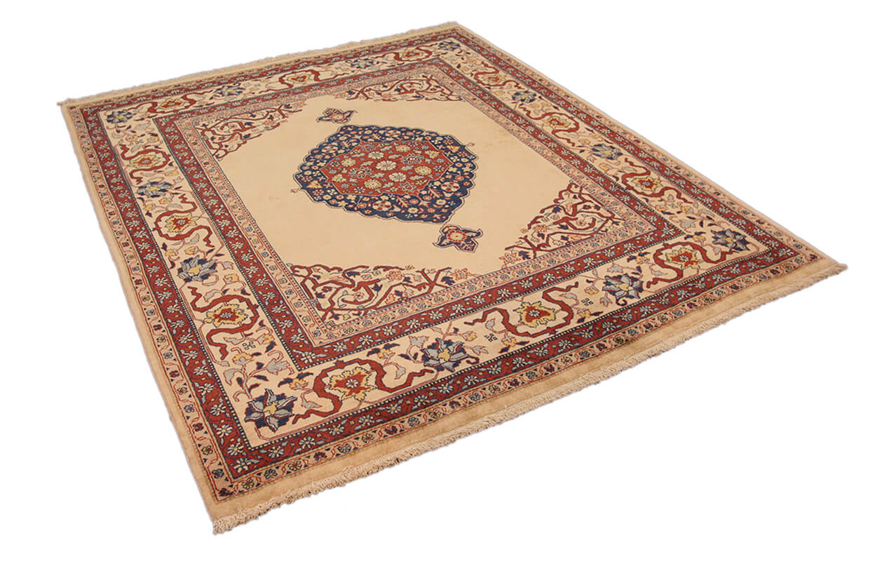 Persian Kashkuli Sherkat Rug (188×167 cm)